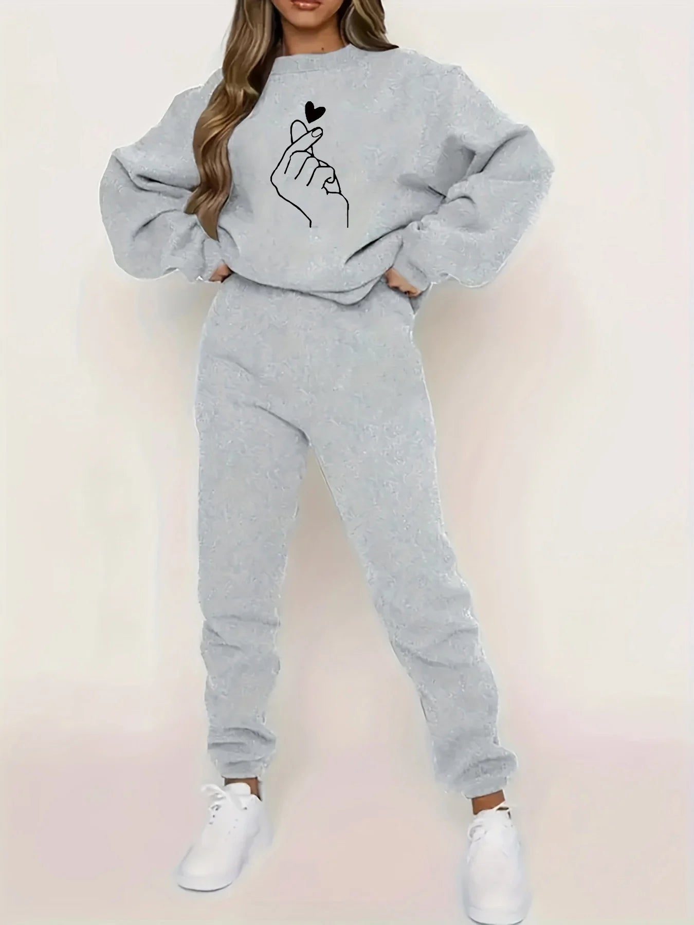 Women's autumn and winter hip-hop casual heart gesture printed round neck sports shirt+sports pants set warm clothing